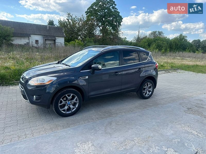 Позашляховик / Кросовер Ford Kuga 2011 в Радехові