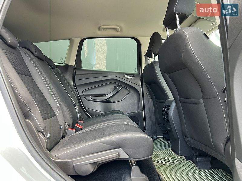 Внедорожник / Кроссовер Ford Kuga 2019 в Львове фото 23 Внедорожник / Кроссовер Ford Kuga 2019 в Львове