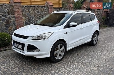 Позашляховик / Кросовер Ford Kuga 2015 в Львові