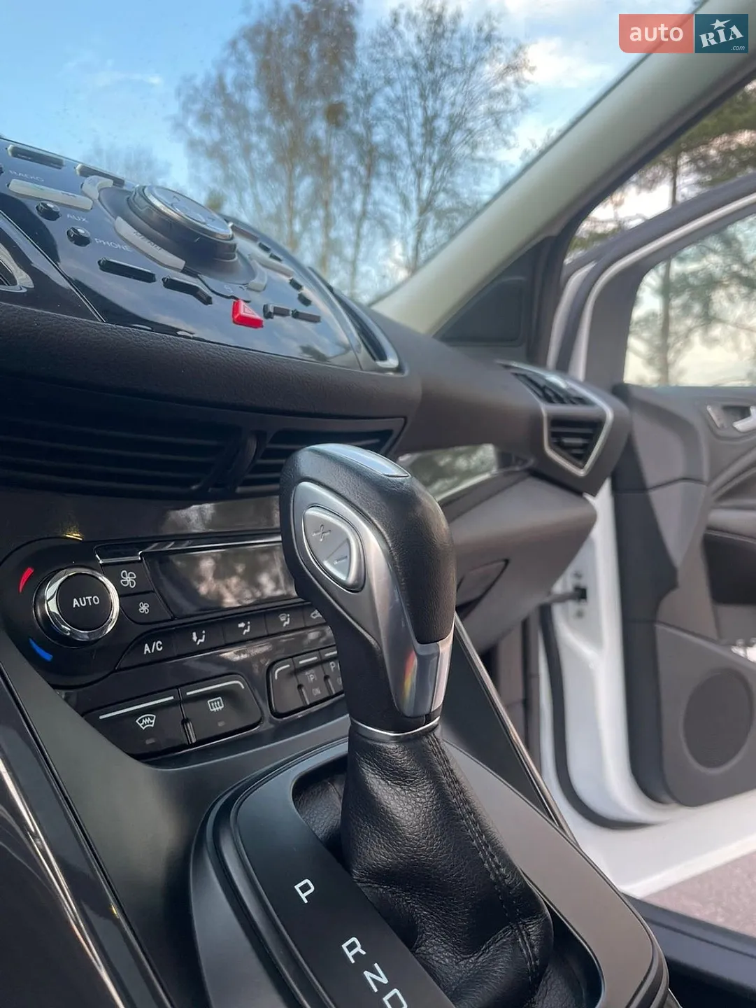 2015 Ford Kuga - мініатюра 12