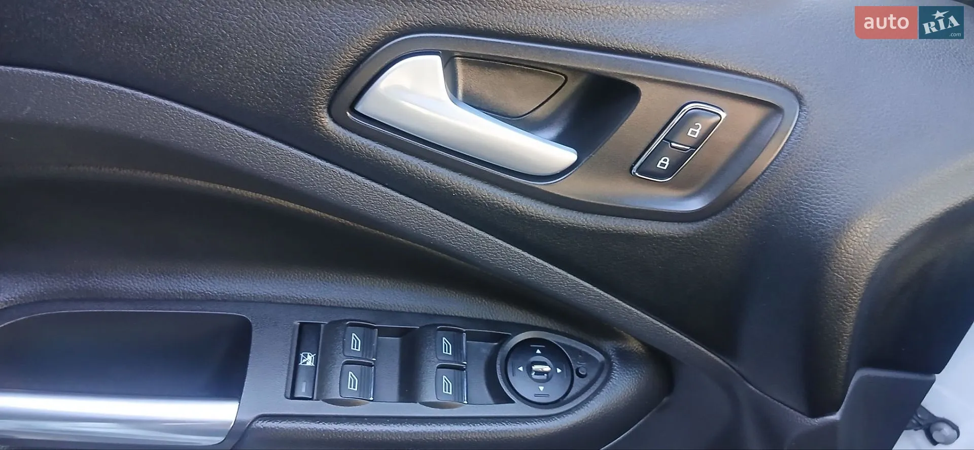 2015 Ford Kuga - мініатюра 27