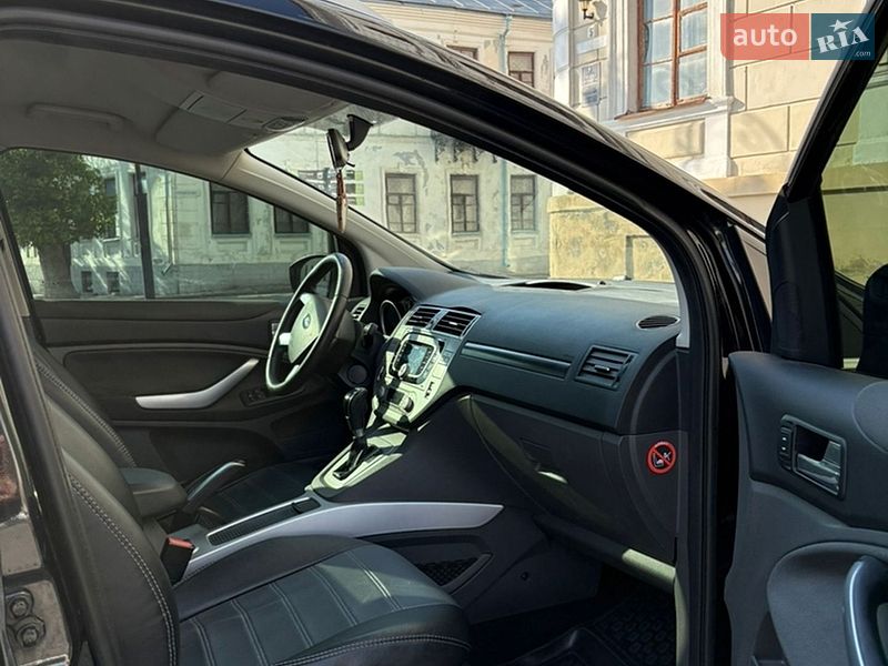 Внедорожник / Кроссовер Ford Kuga 2010 в Каменец-Подольском