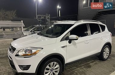 Внедорожник / Кроссовер Ford Kuga 2012 в Звягеле