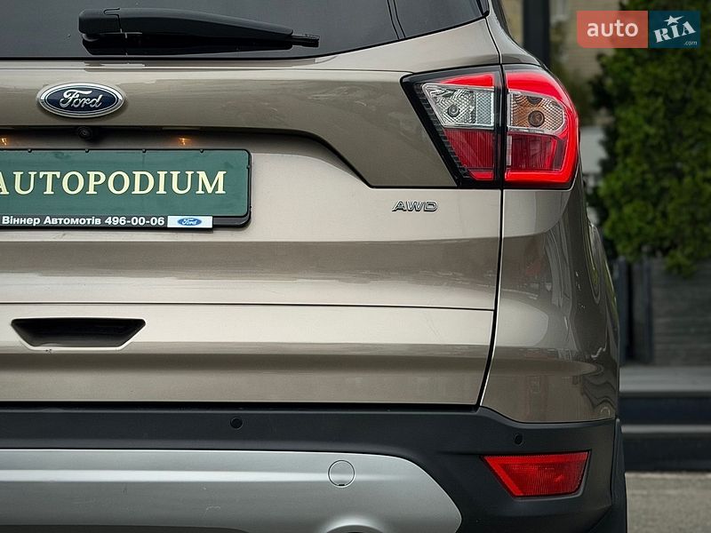 Позашляховик / Кросовер Ford Kuga 2019 в Києві