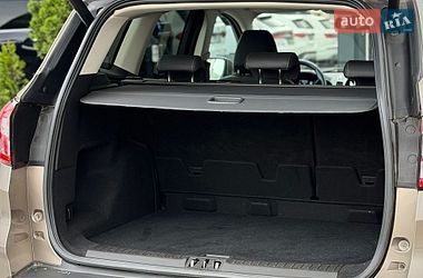 Позашляховик / Кросовер Ford Kuga 2019 в Києві