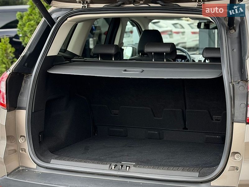 Позашляховик / Кросовер Ford Kuga 2019 в Києві