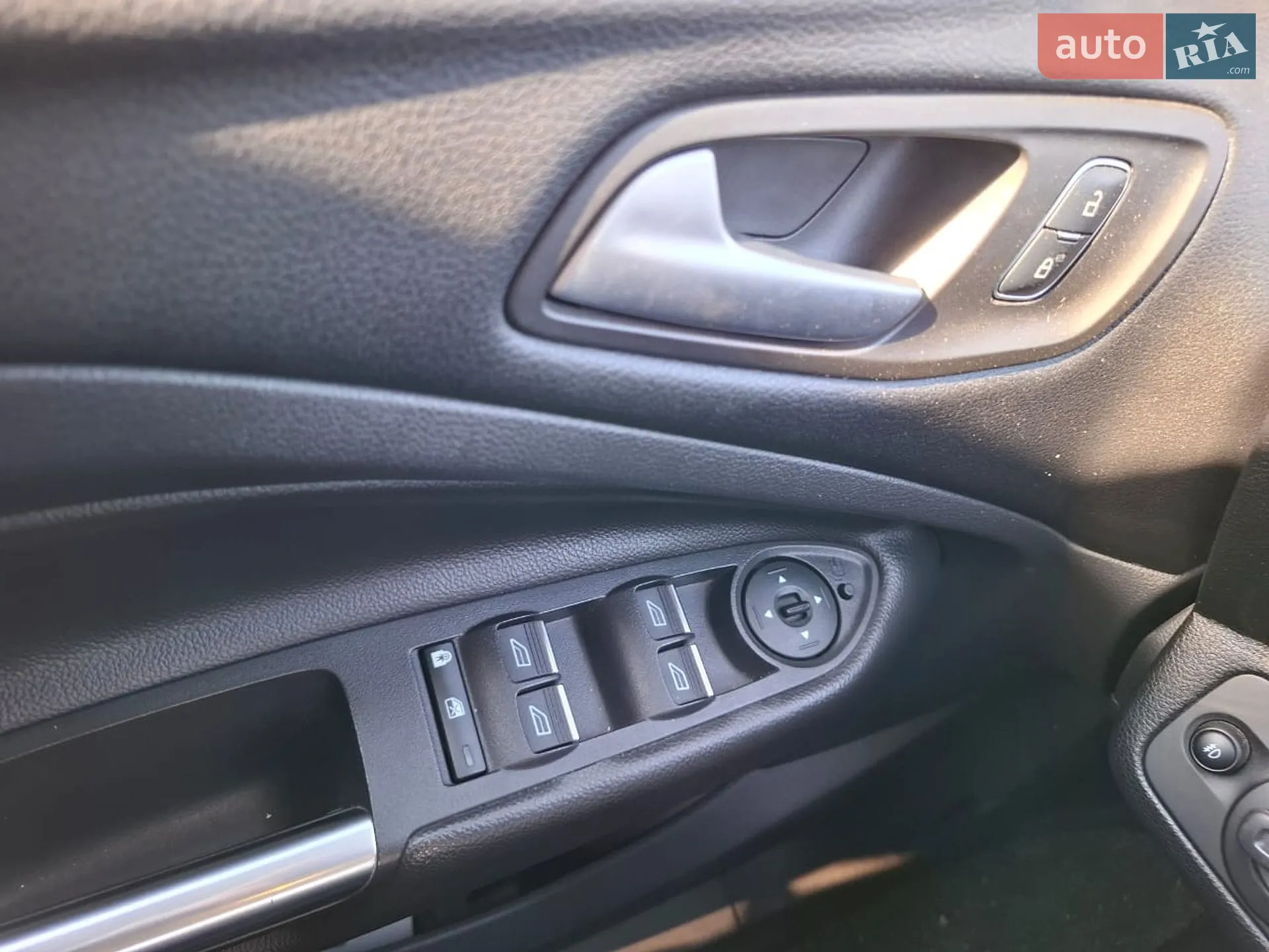2017 Ford Kuga - мініатюра 23