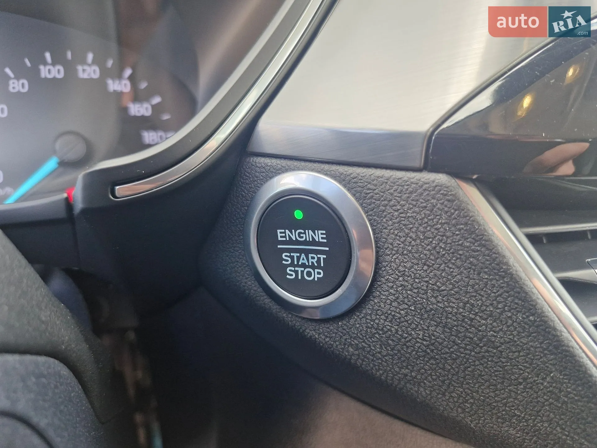 2020 Ford Kuga - мініатюра 38