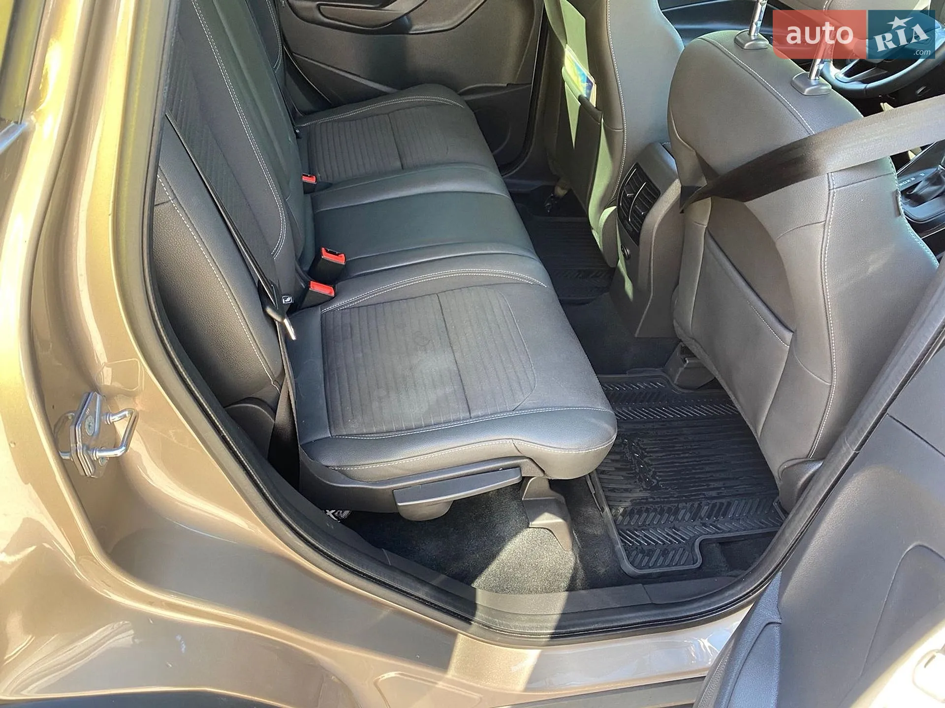 2019 Ford Kuga - мініатюра 26