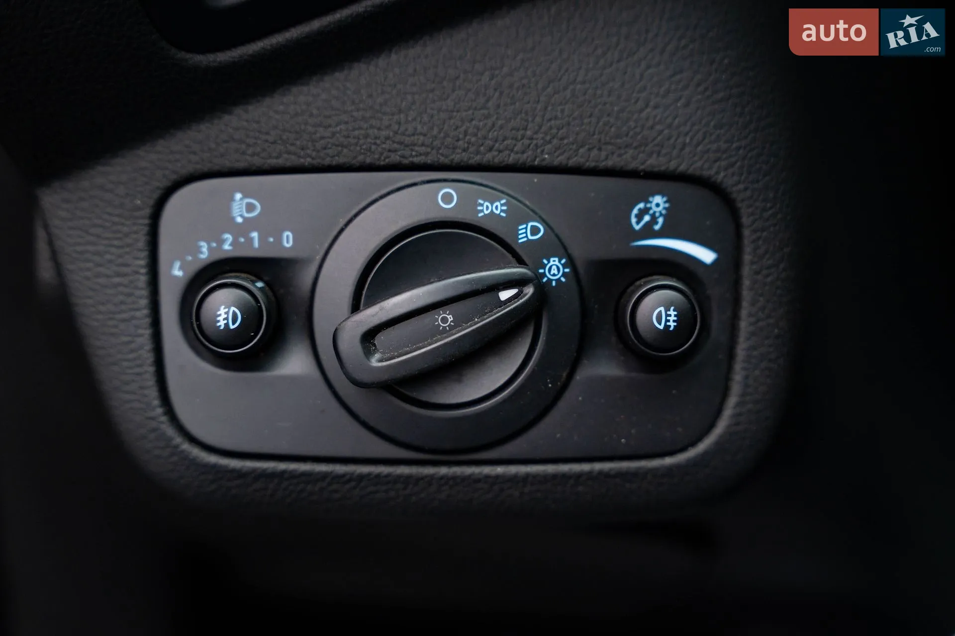 2019 Ford Kuga - мініатюра 16