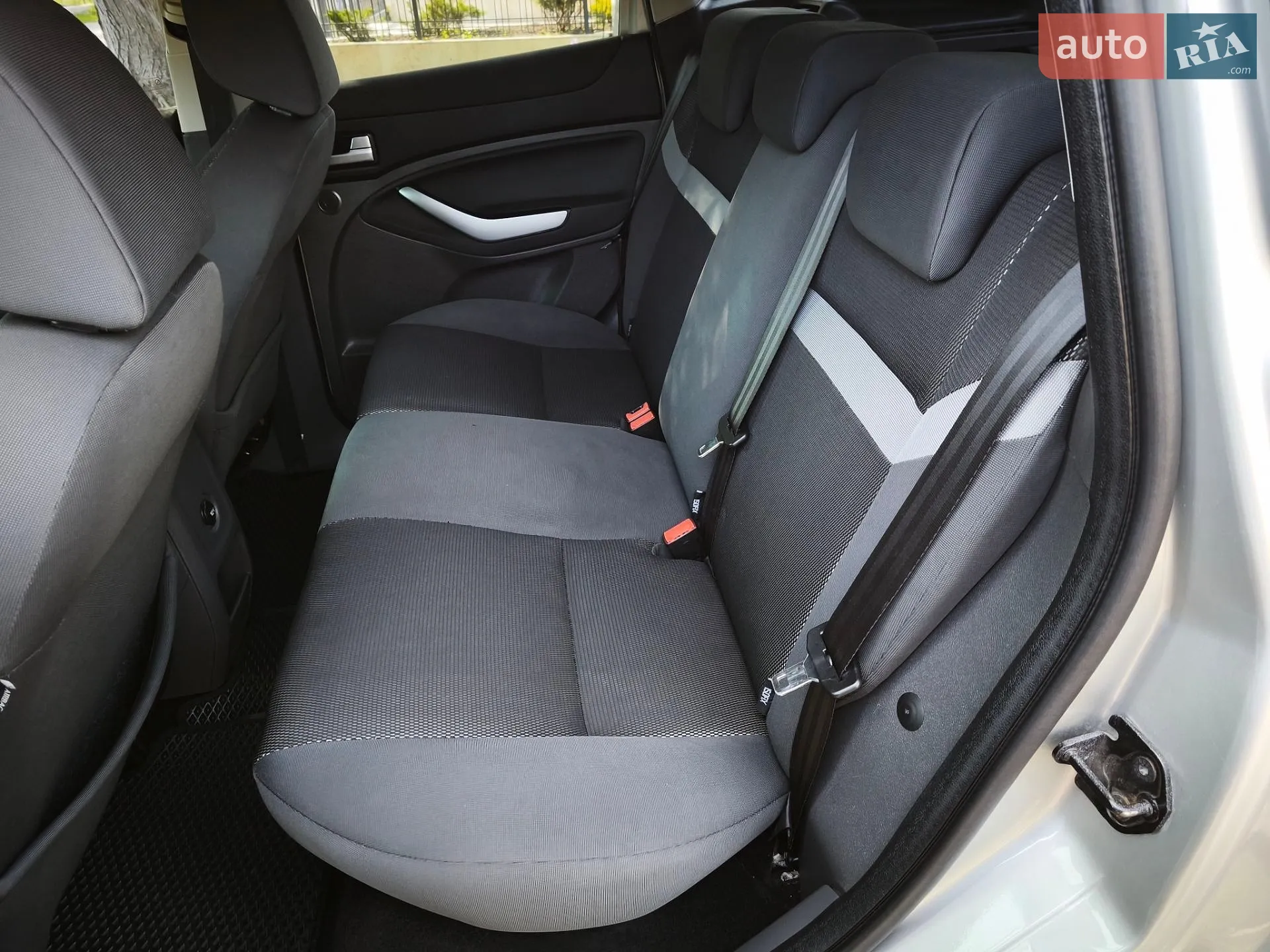 2010 Ford Kuga - мініатюра 34