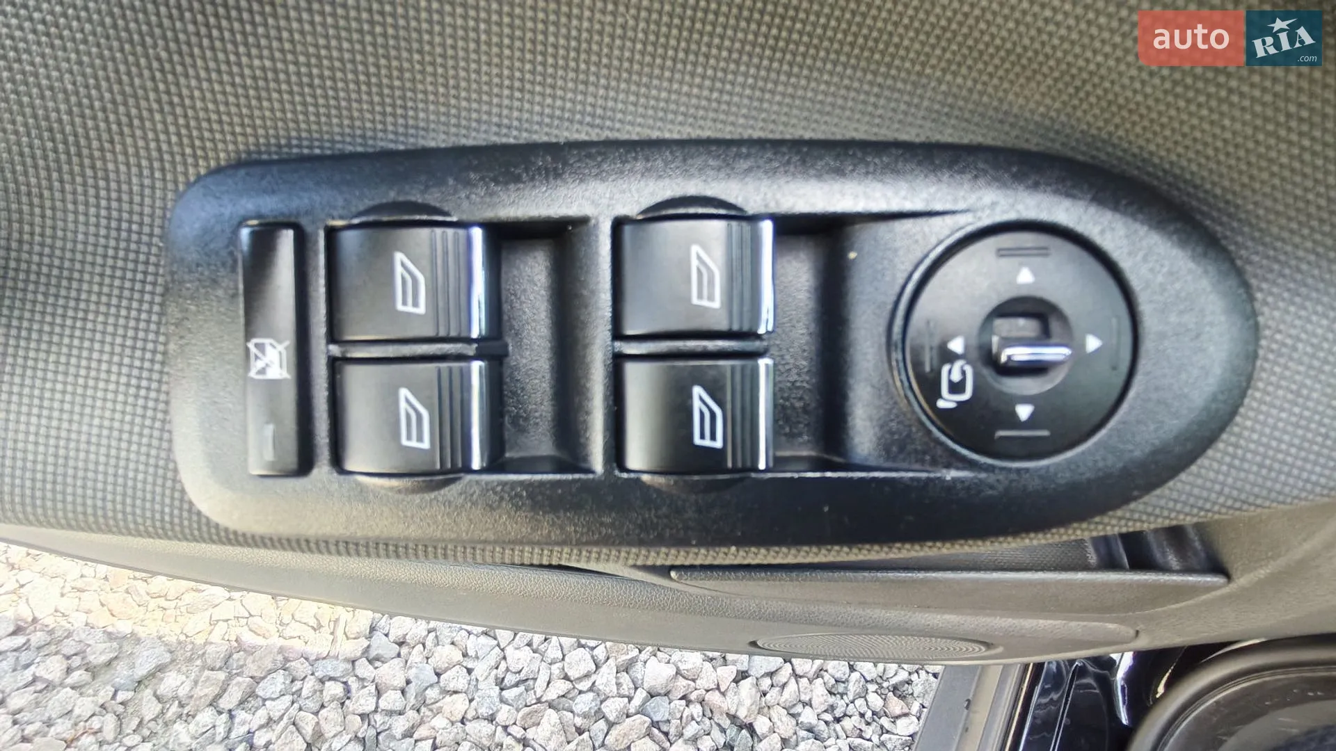 2011 Ford Kuga - мініатюра 28