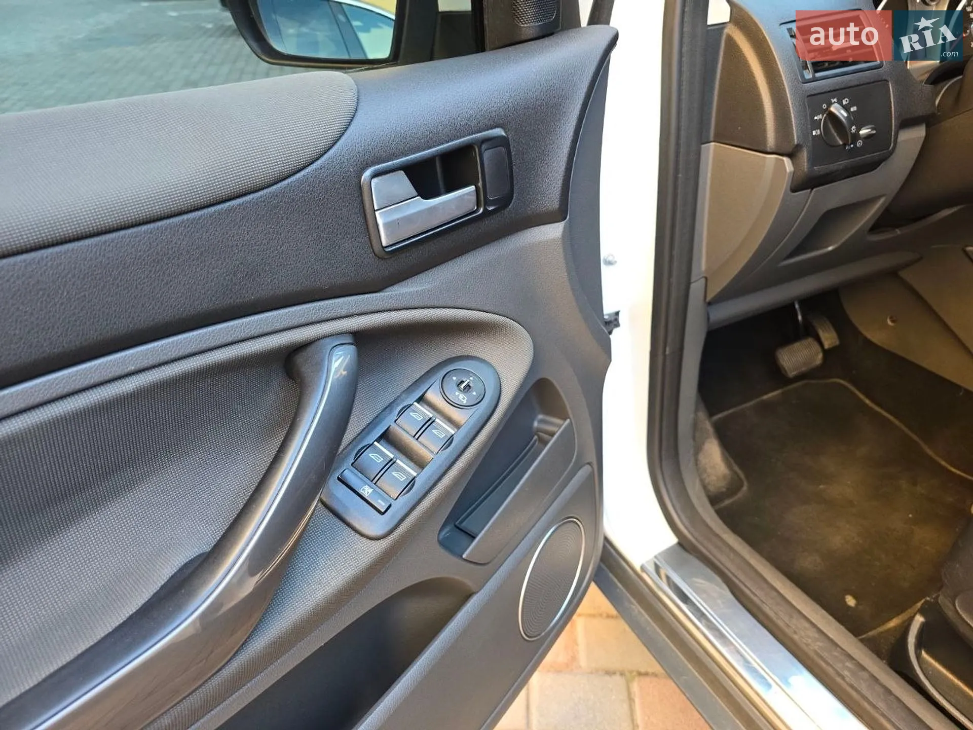 2012 Ford Kuga - мініатюра 23