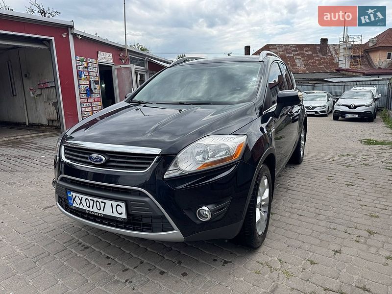 Внедорожник / Кроссовер Ford Kuga 2012 в Винниках