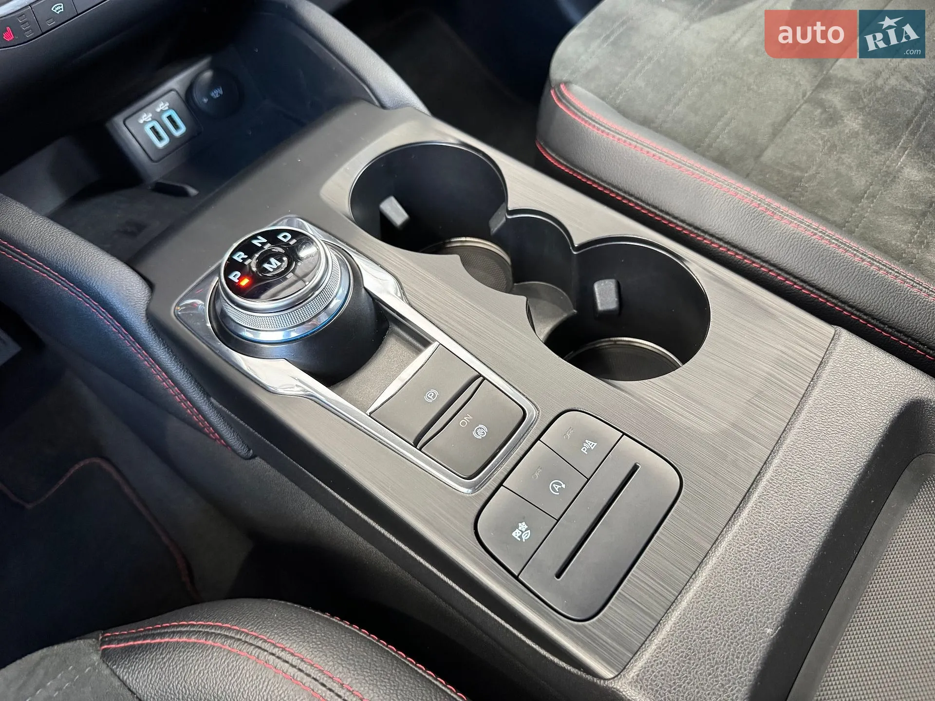 2021 Ford Kuga - мініатюра 24