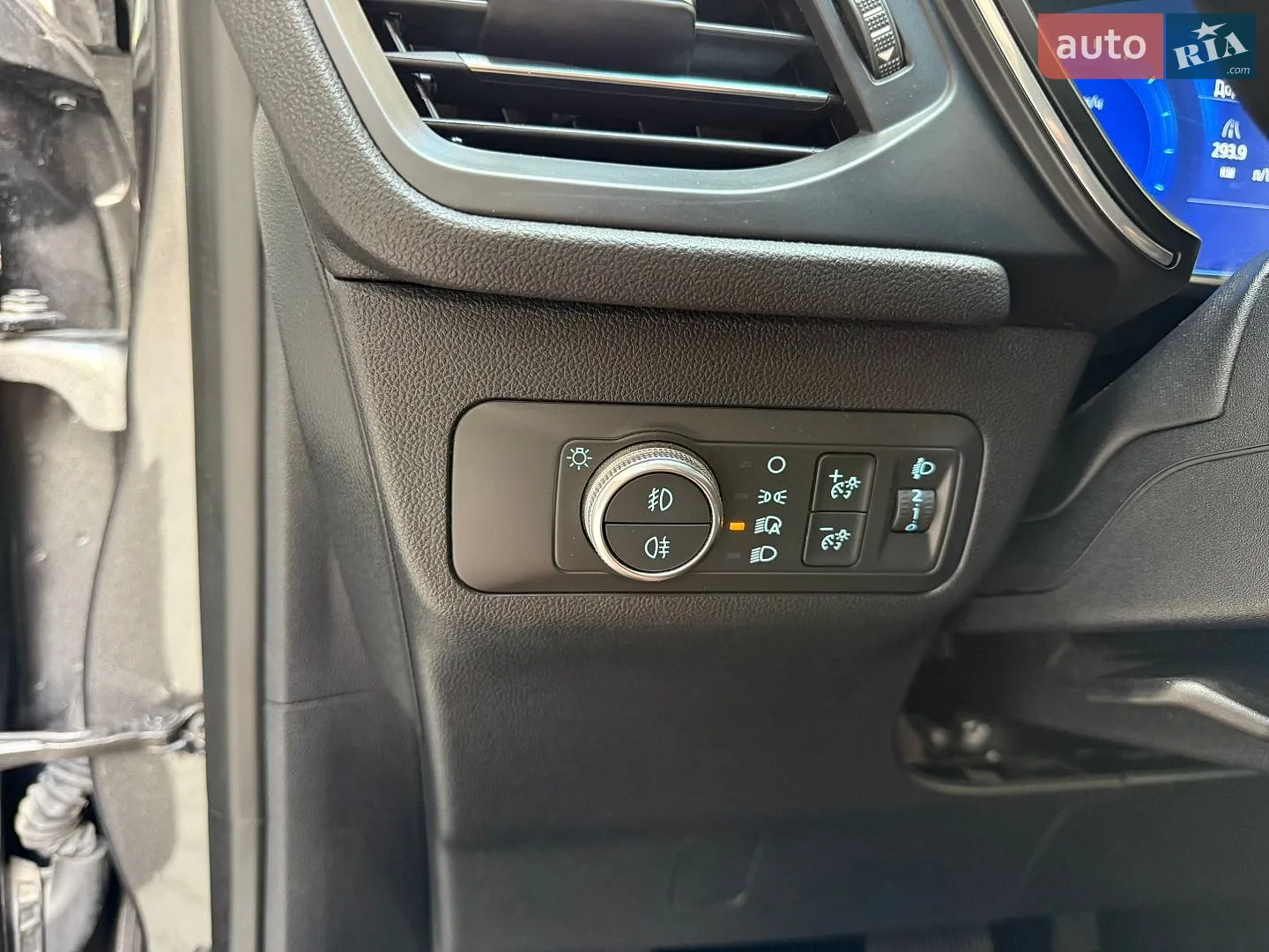2021 Ford Kuga - мініатюра 26