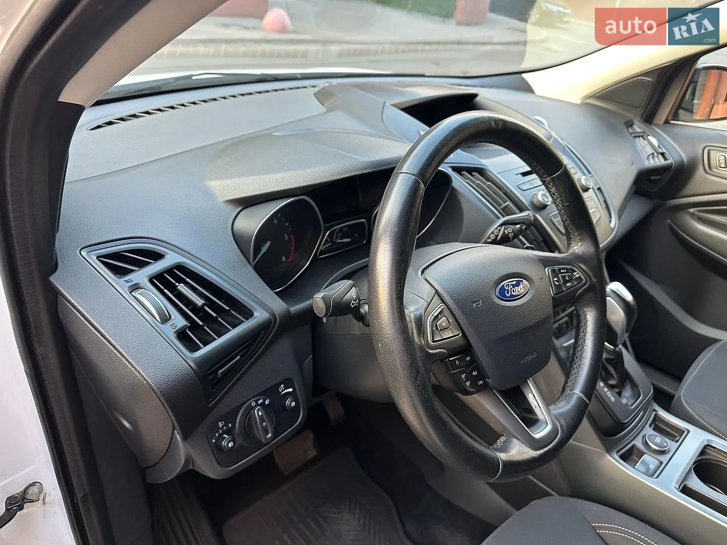 2017 Ford Kuga - мініатюра 29