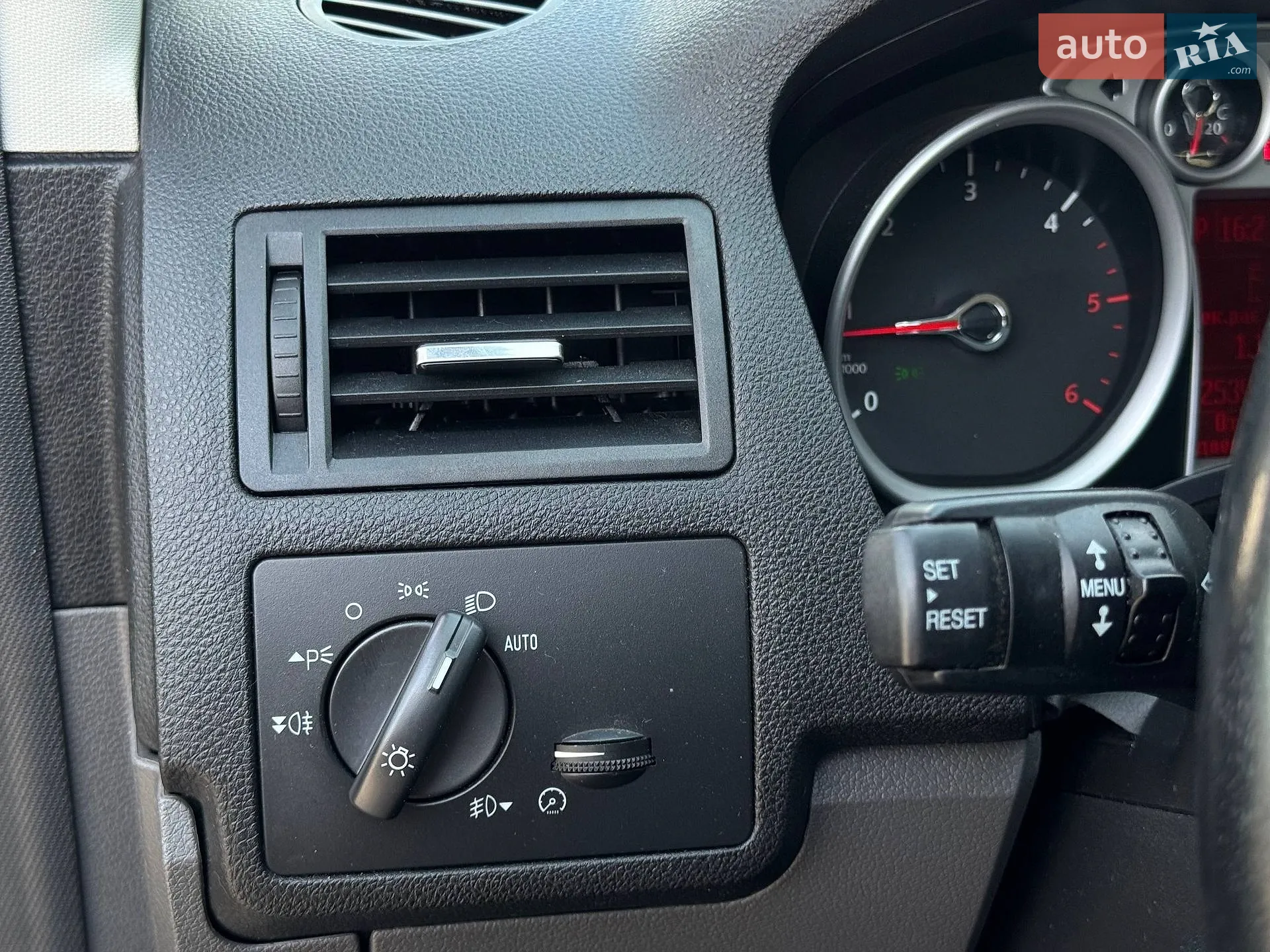 2012 Ford Kuga - мініатюра 27