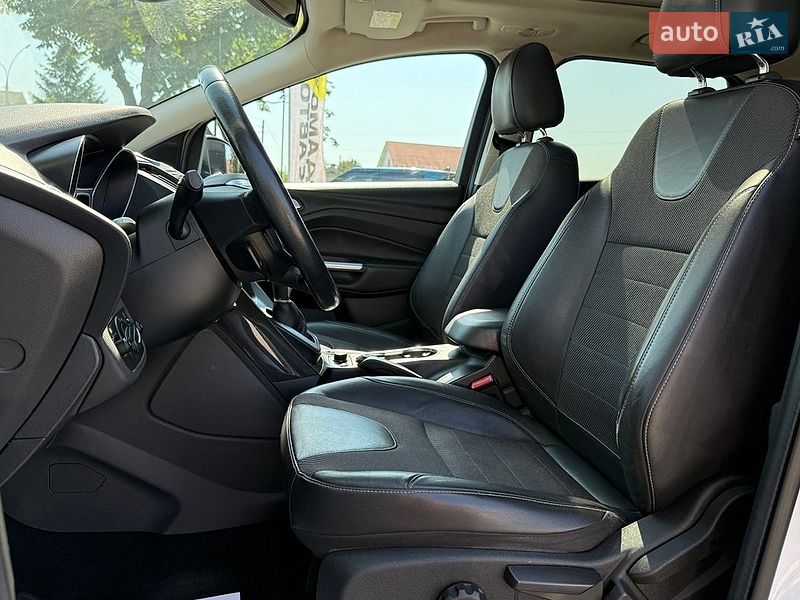 Позашляховик / Кросовер Ford Kuga 2015 в Коломиї