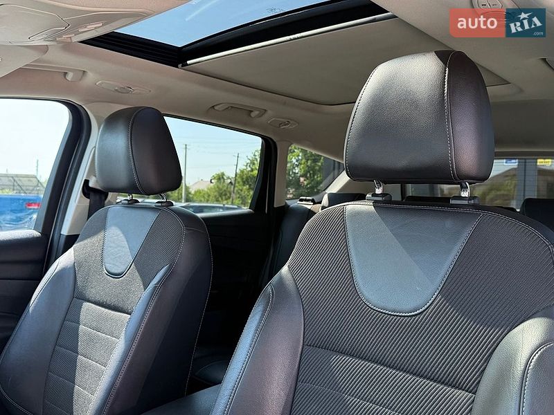Позашляховик / Кросовер Ford Kuga 2015 в Коломиї