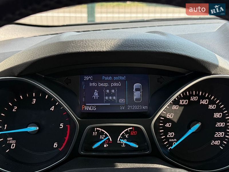 Позашляховик / Кросовер Ford Kuga 2015 в Коломиї