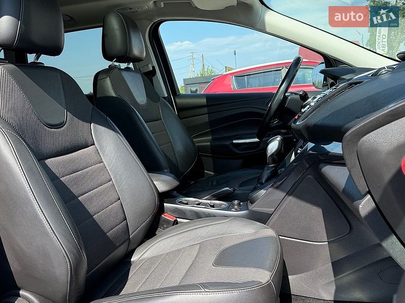 Позашляховик / Кросовер Ford Kuga 2015 в Коломиї