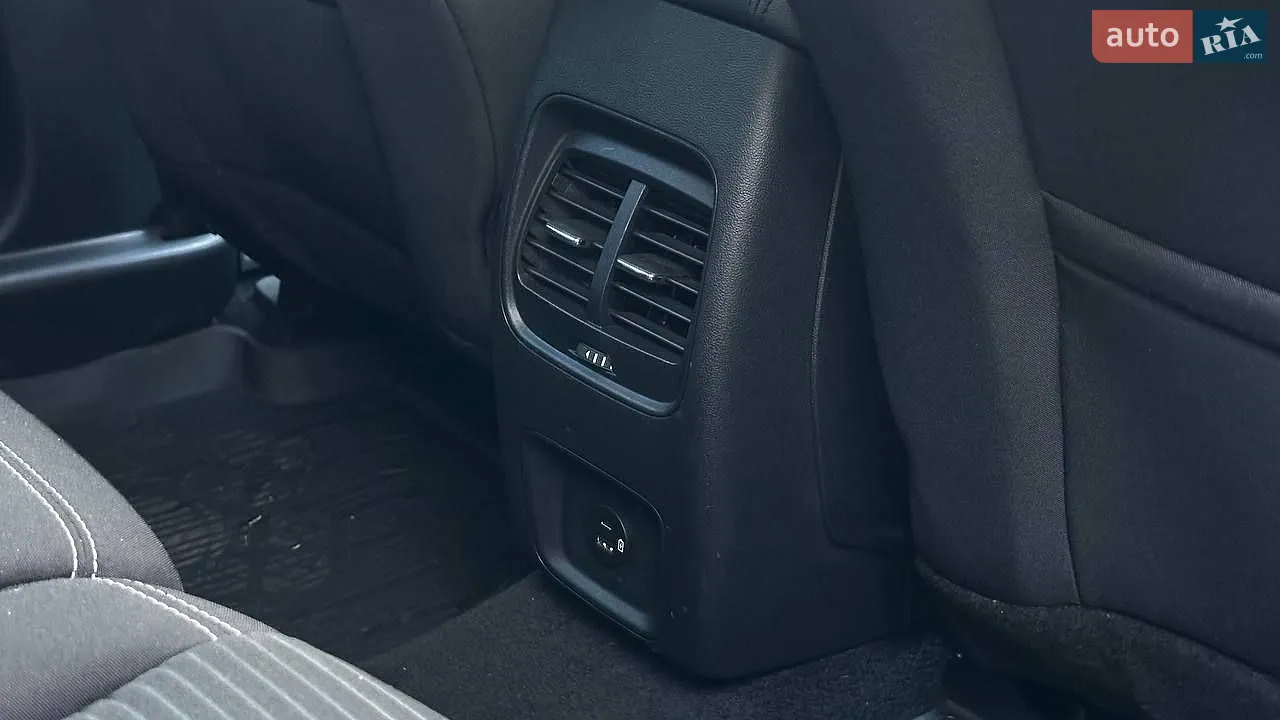 2021 Ford Kuga - мініатюра 28