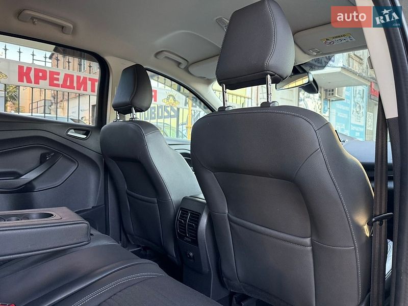 Позашляховик / Кросовер Ford Kuga 2019 в Миколаєві