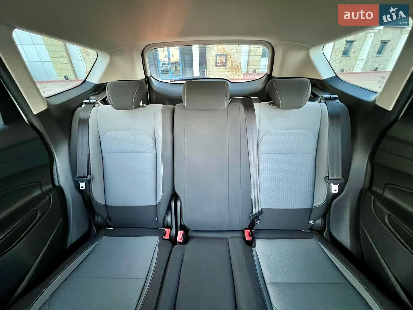 2016 Ford Kuga - мініатюра 28