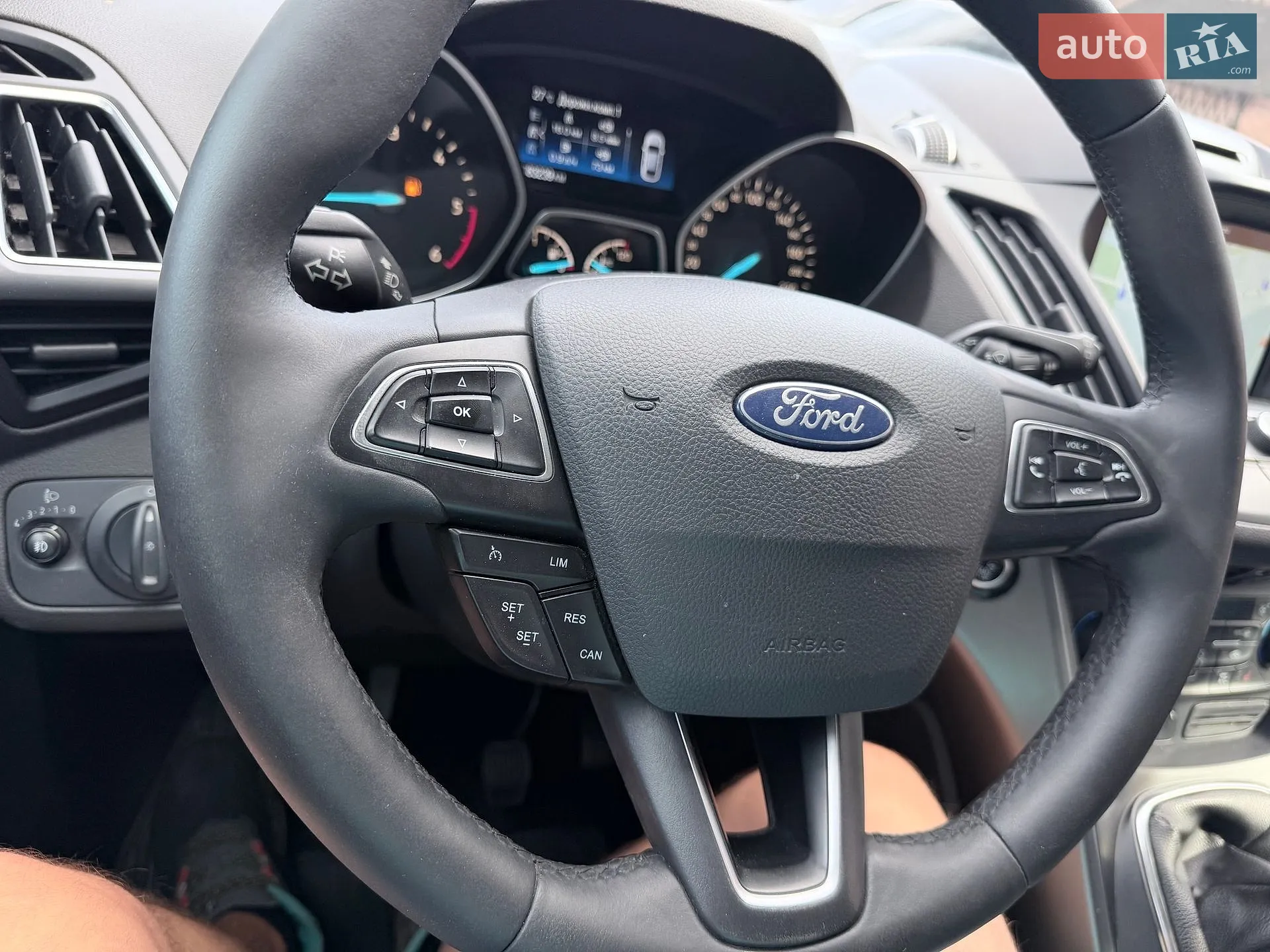 2017 Ford Kuga - мініатюра 28