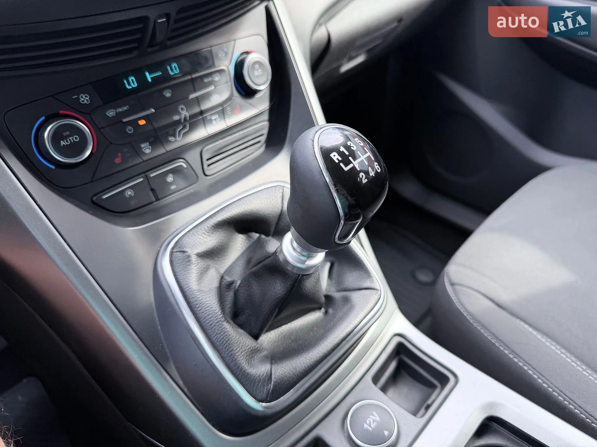 2017 Ford Kuga - мініатюра 32