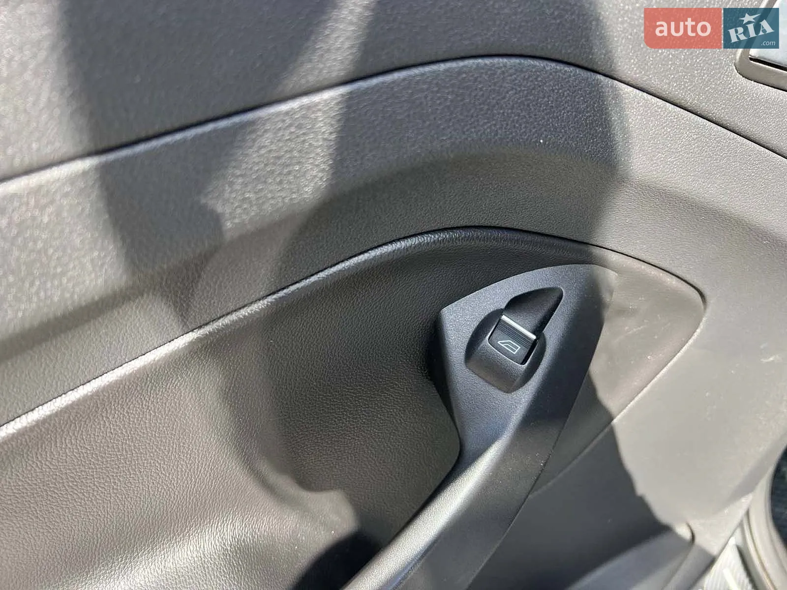 2015 Ford Kuga - мініатюра 38