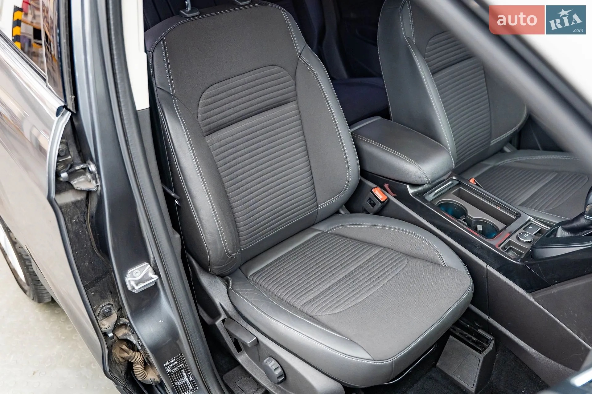 2019 Ford Kuga - мініатюра 19