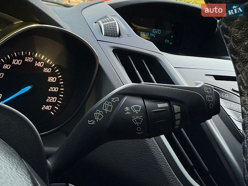 Внедорожник / Кроссовер Ford Kuga 2014 в Бершади
