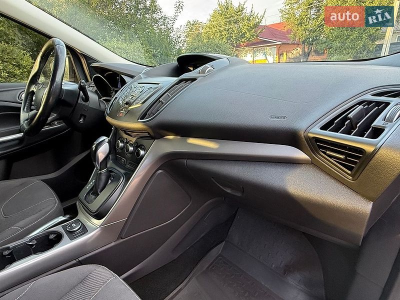 Внедорожник / Кроссовер Ford Kuga 2014 в Бершади