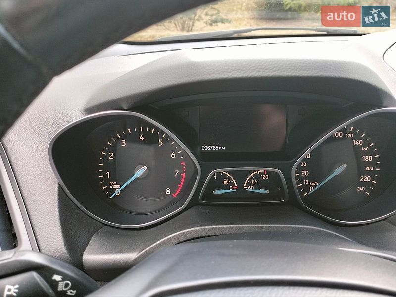 Позашляховик / Кросовер Ford Kuga 2017 в Києві
