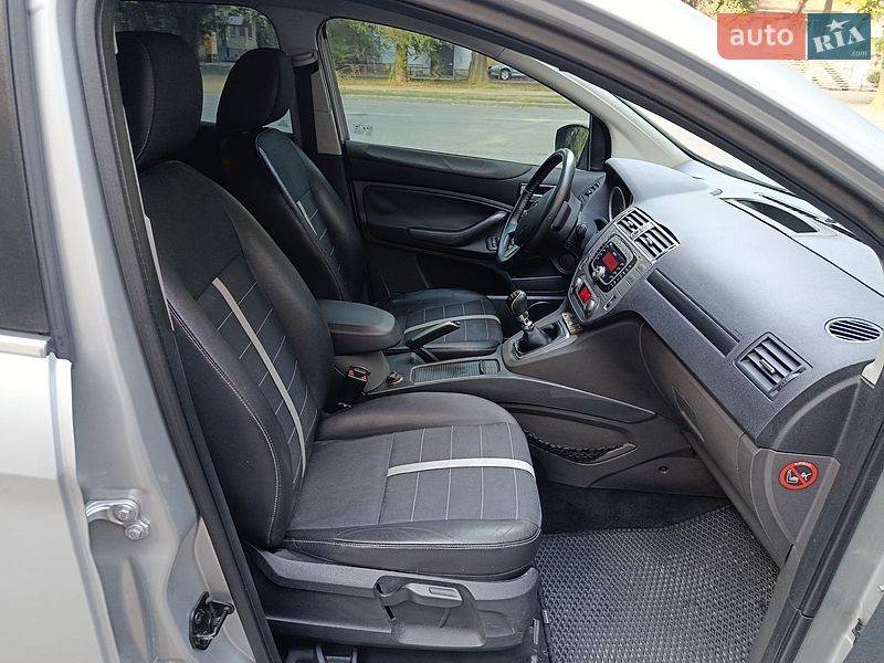 Позашляховик / Кросовер Ford Kuga 2009 в Запоріжжі