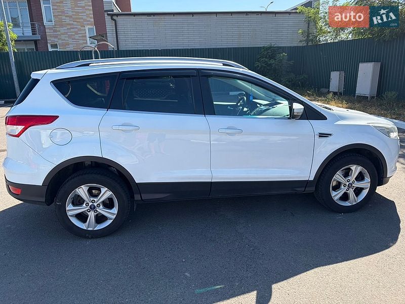 Внедорожник / Кроссовер Ford Kuga 2015 в Киеве