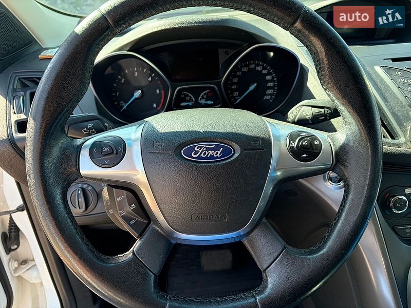 Внедорожник / Кроссовер Ford Kuga 2015 в Киеве