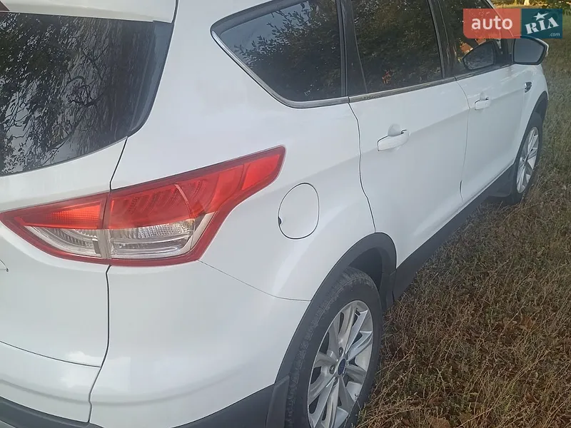 Ford Kuga 2016