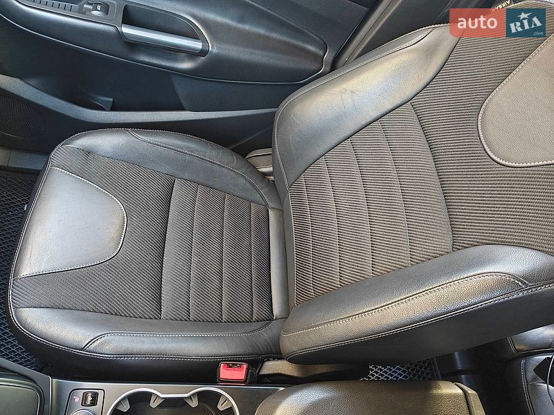 Внедорожник / Кроссовер Ford Kuga 2014 в Тернополе