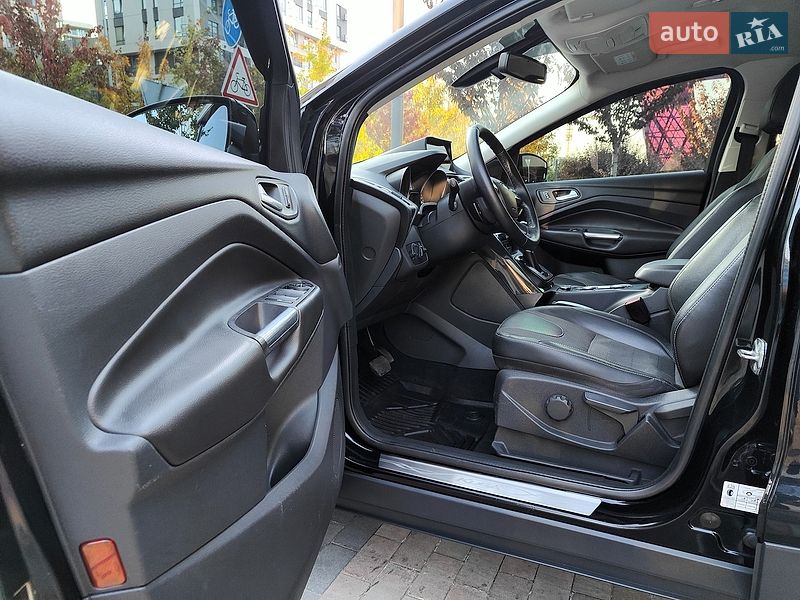 Внедорожник / Кроссовер Ford Kuga 2013 в Киеве