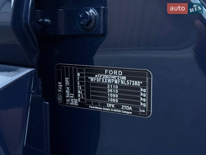 Позашляховик / Кросовер Ford Kuga 2022 в Тернополі