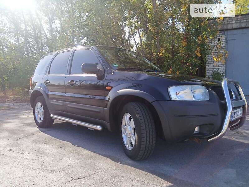 Позашляховик / Кросовер Ford Maverick 2003 в Мені