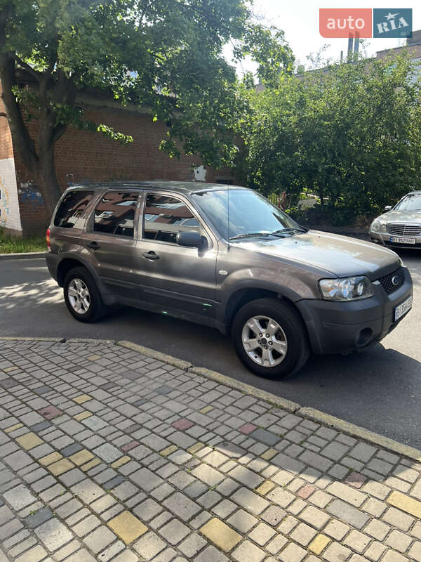Внедорожник / Кроссовер Ford Maverick 2005 в 