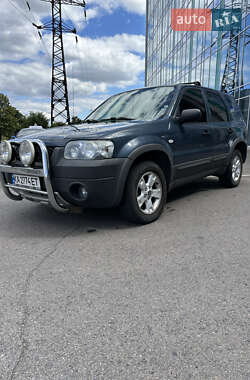 Внедорожник / Кроссовер Ford Maverick 2004 в 