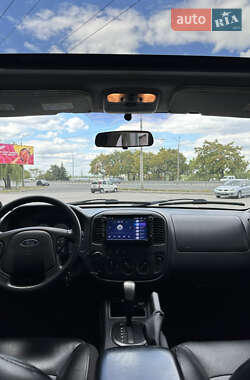 Внедорожник / Кроссовер Ford Maverick 2004 в 