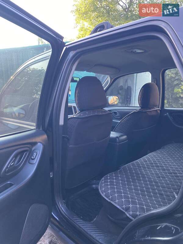 Внедорожник / Кроссовер Ford Maverick 2007 в Лысянке