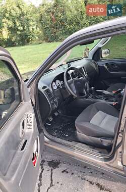Внедорожник / Кроссовер Ford Maverick 2005 в 