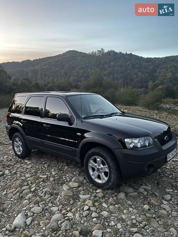 Внедорожник / Кроссовер Ford Maverick 2005 в Долине